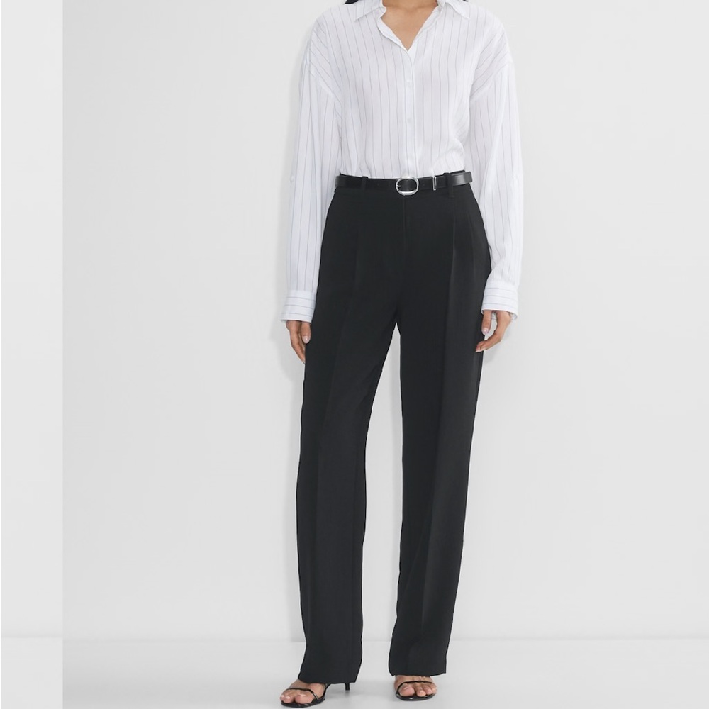 Aritzia The Effortless Pant